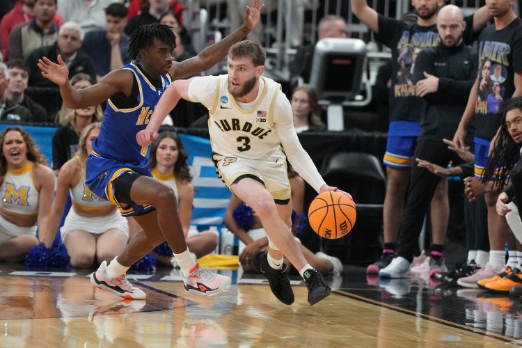 Big Ten Player of the Year Braden Smith elected to return to Purdue for his senior season.